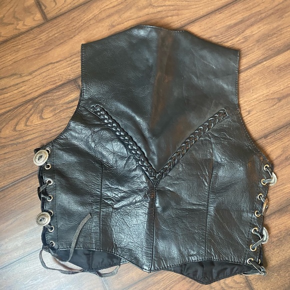 SHAF leather collections leather vest and fingerless riding gloves - Picture 2 of 4